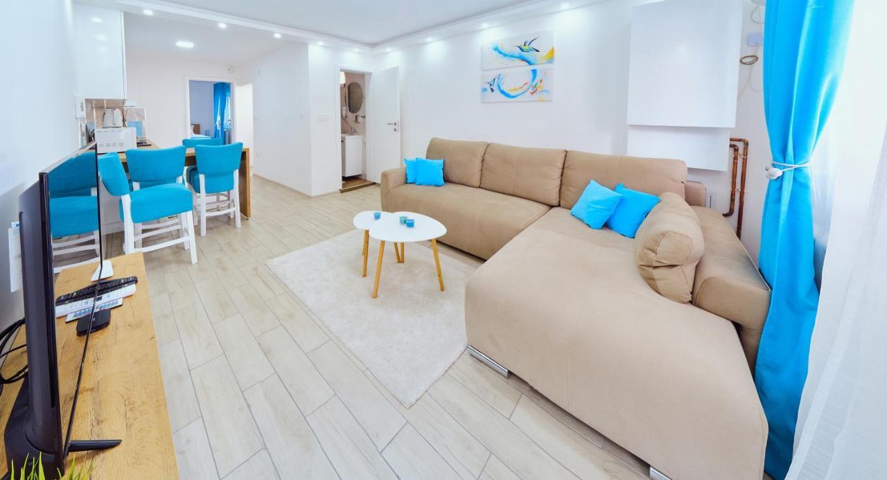 La Lorre Lux Apartment Ягодина Экстерьер фото