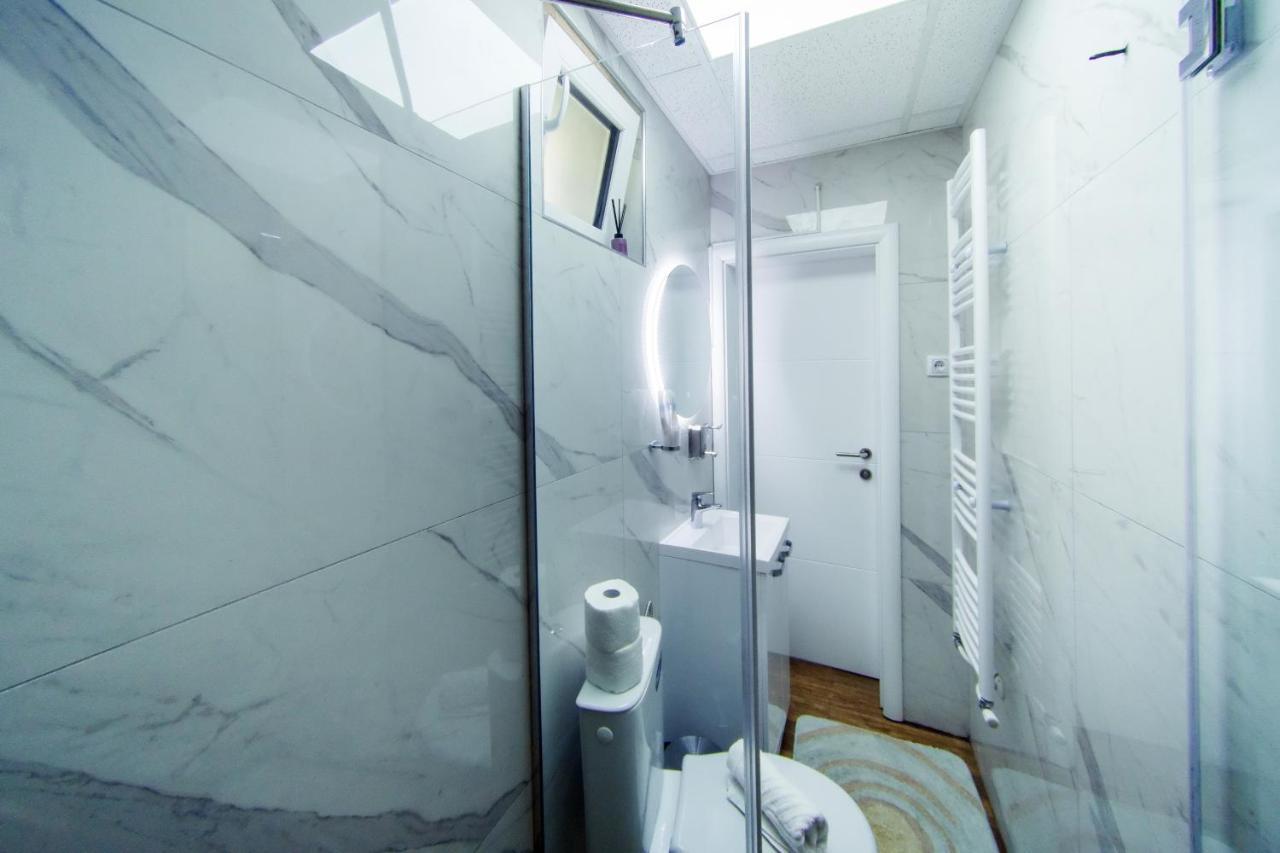 La Lorre Lux Apartment Ягодина Экстерьер фото
